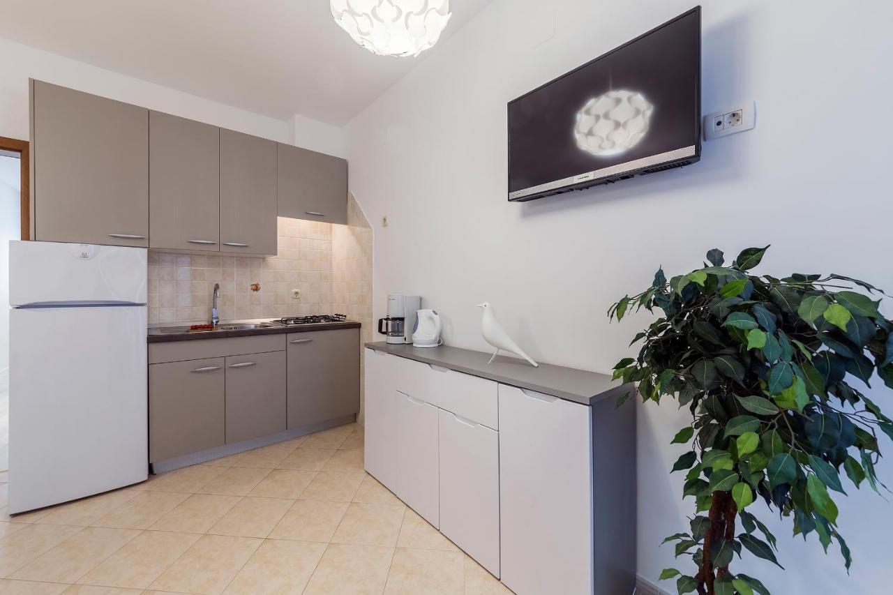 Apartments With A Parking Space Rabac, Labin - 9652 Екстериор снимка